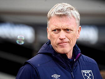 David Moyes self-isolating fol...